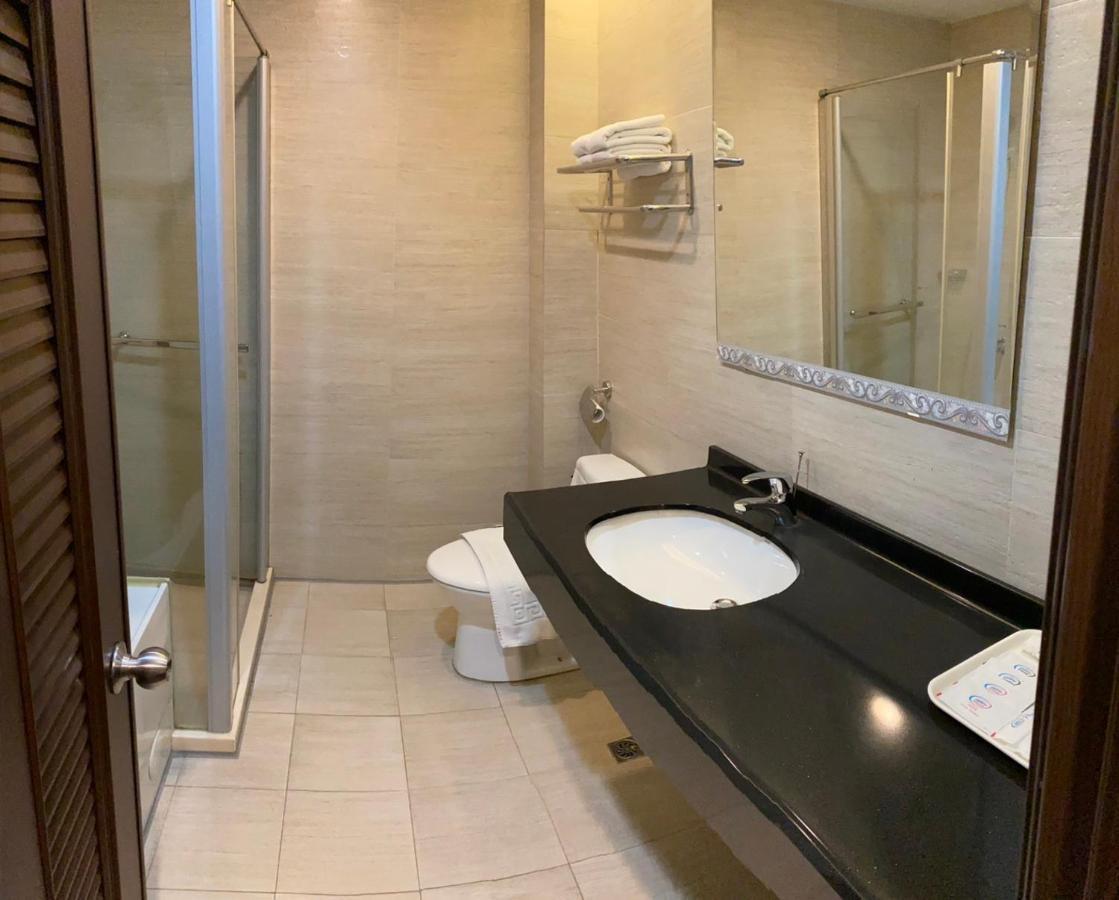 Home Full Hotel Jincheng Extérieur photo